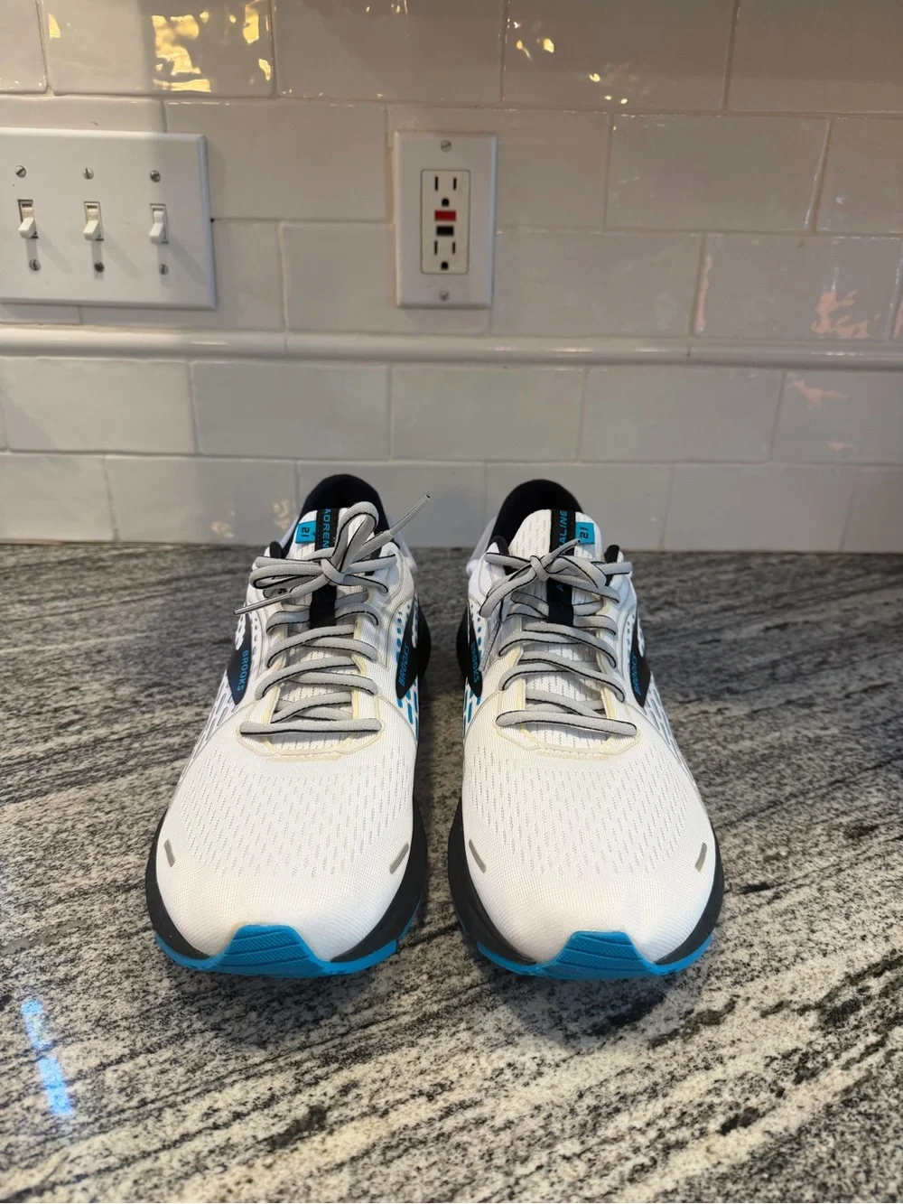 Men’s Brooks Adrenaline 21 Size 12